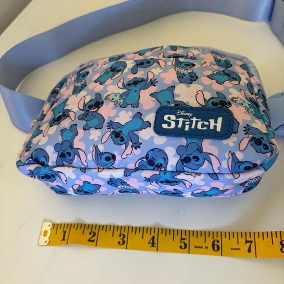 Disney Stitch Bioworld Belt Bag - Picture 4 of 6